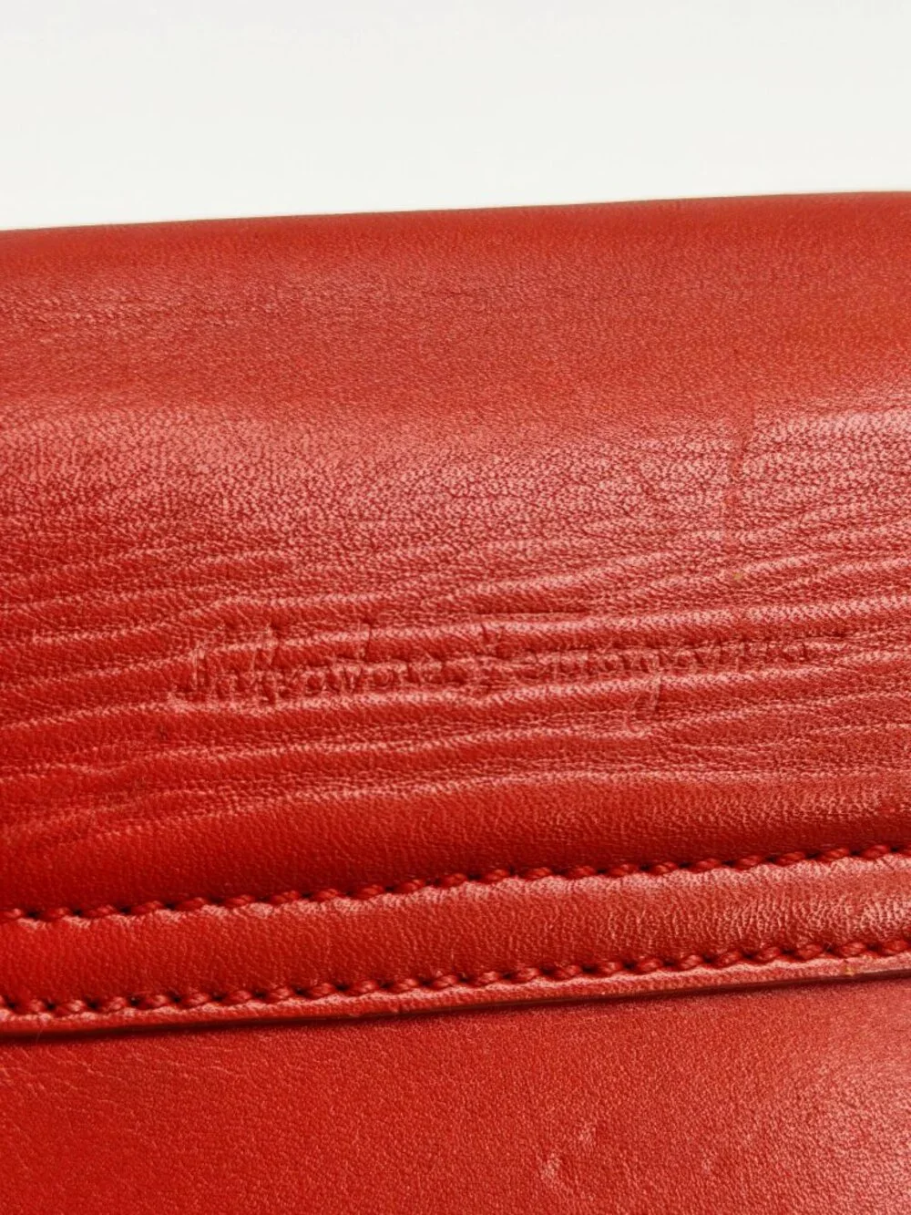 Salvatore Ferragamo Vintage Red Leather Shoulder Bag Wood Gancini Buckle
